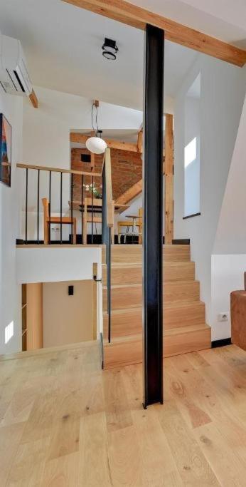3-Level Apartment With A View Of St Mary'S Basilica By Downtown Apartments Gdansk Exterior photo